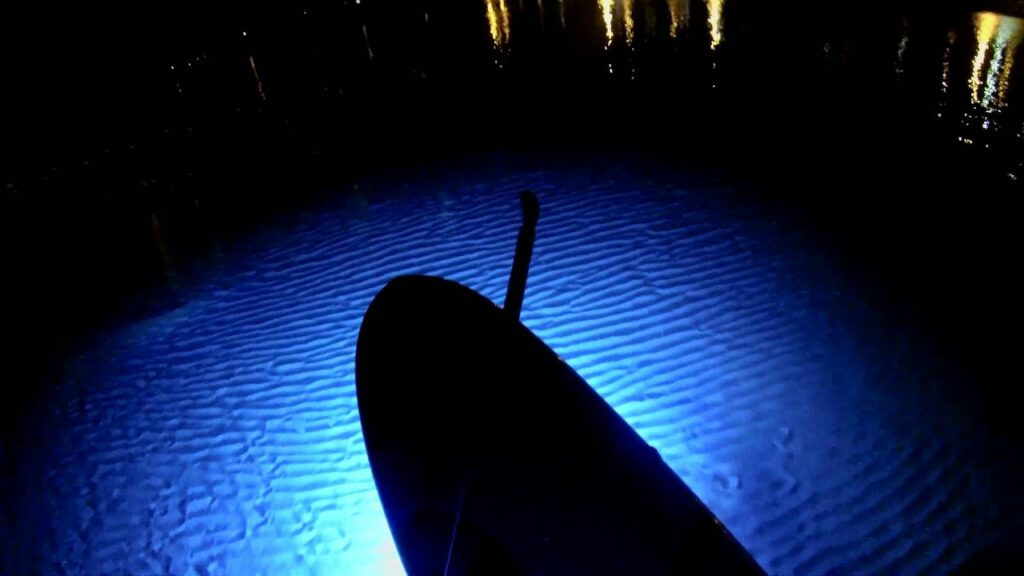 Paddleboarding con luci led